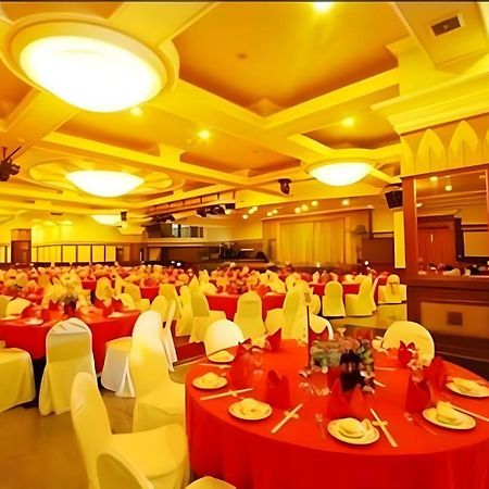 Hotel Banjarmasin International Exterior foto
