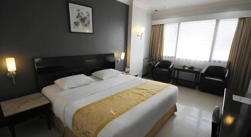 Hotel Banjarmasin International Exterior foto