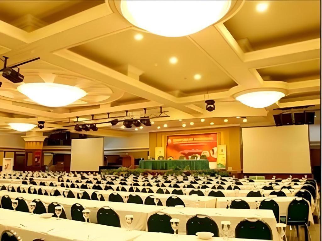 Hotel Banjarmasin International Exterior foto